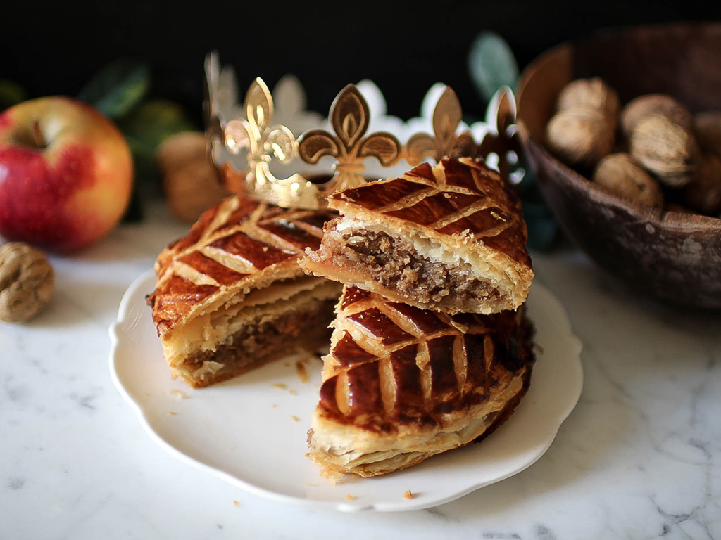 Galette Des Rois Aux Noix Et Aux Pommes La Recette Facile Moulin De